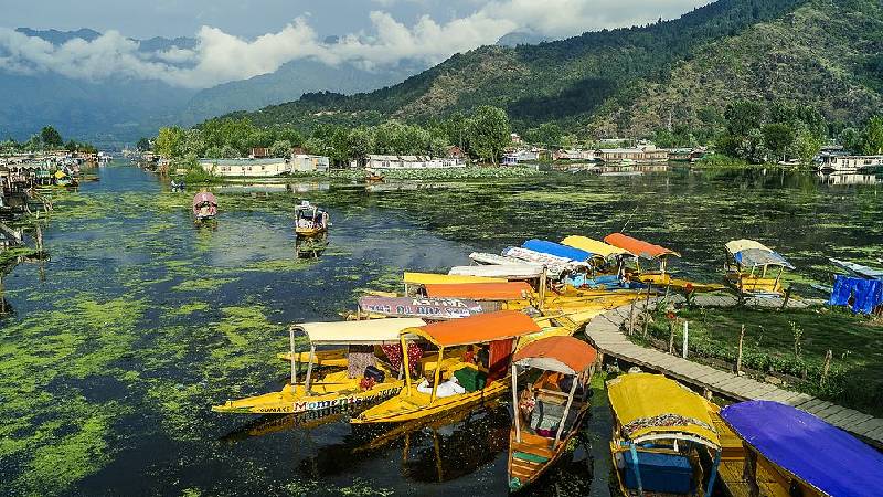 Reliable Taxi Service for Comfortable North India Travel